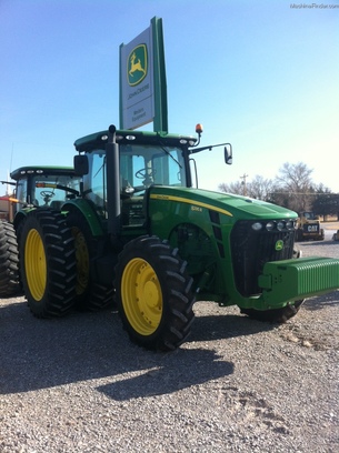 2011 John Deere 8295R
