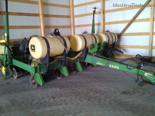 1993 John Deere 7240