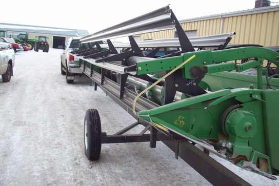 2002 John Deere 925R
