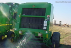 2010 John Deere 568