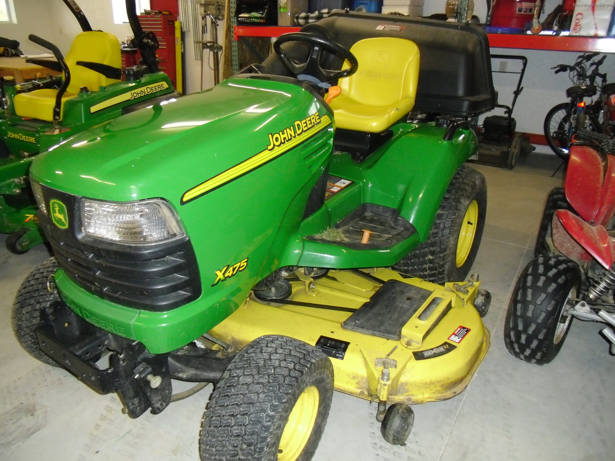 2003 John Deere X475 Lawn & Garden and Commercial Mowing John Deere
