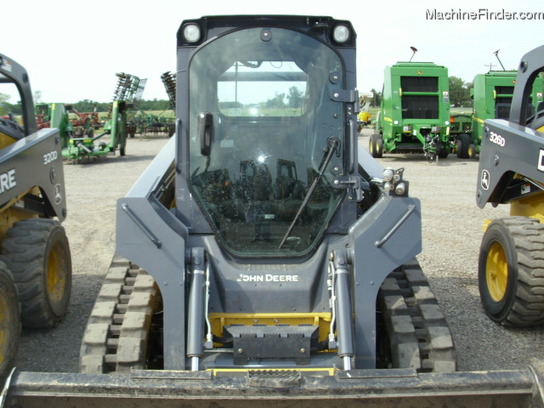 2011 John Deere 319D
