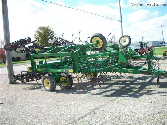 2002 John Deere 980