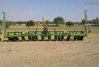 2000 John Deere 1710