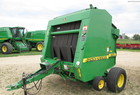2000 John Deere 556