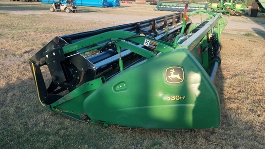 2005 John Deere 630R