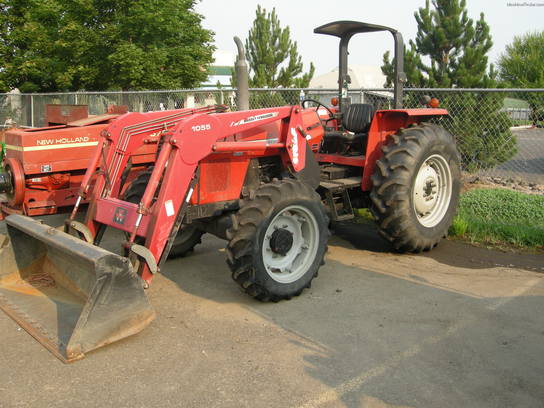  Massey - Ferguson 471