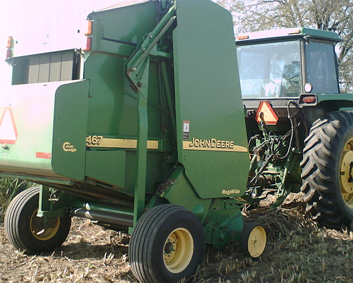 2004 John Deere 467