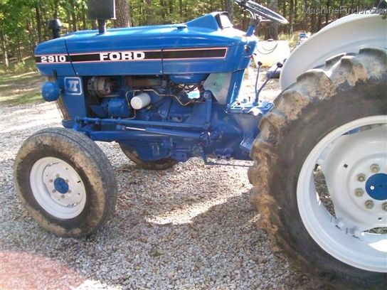 1987 Ford 2910