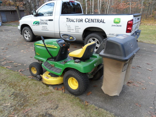 1998 John Deere LT133