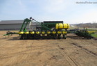 2004 John Deere 1770