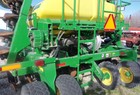 2005 John Deere 1690