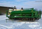 2001 John Deere 1560