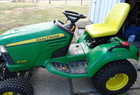 2012 John Deere X748