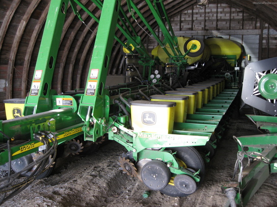 2006 John Deere 1770NT