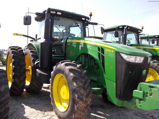 2010 John Deere 8310R
