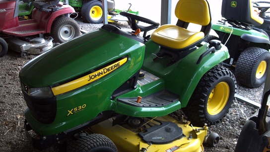 2010 John Deere X530
