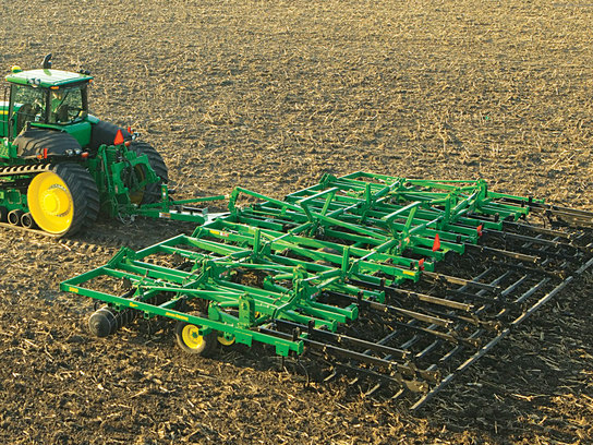  John Deere 2310