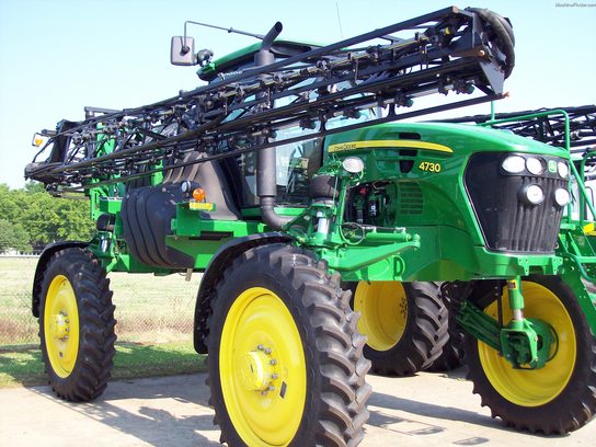 2011 John Deere 4730