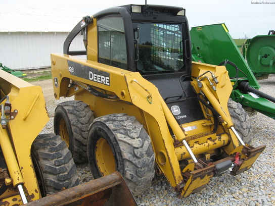 2007 John Deere 328