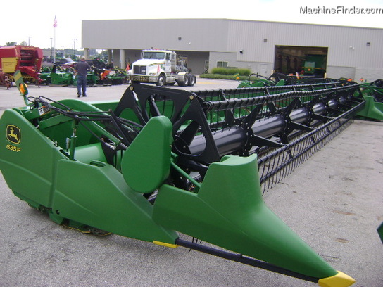 2009 John Deere 635F