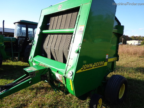 2004 John Deere 567