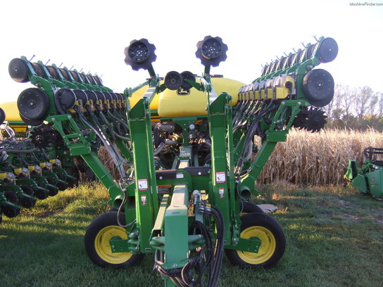 2010 John Deere 1790