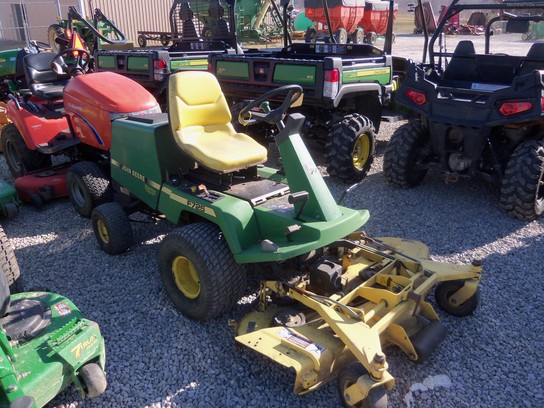 1995 John Deere F725