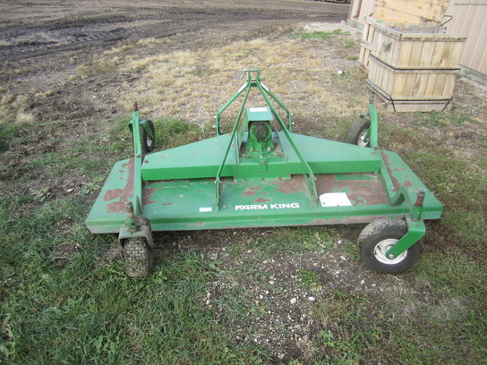 2004 Farm King Y750R