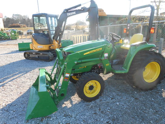 2012 John Deere 3032E