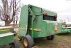 1998 John Deere 566