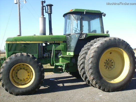 1990 John Deere 4955