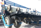  Kinze 2600