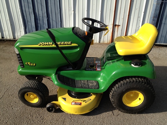 2001 John Deere LT155