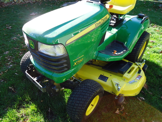2012 John Deere X720