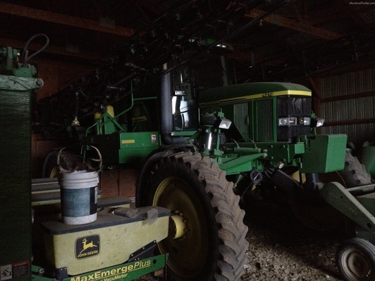 2001 John Deere 4710