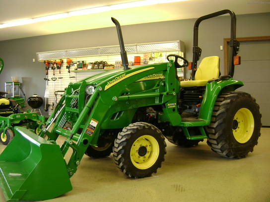 2010 John Deere 3720