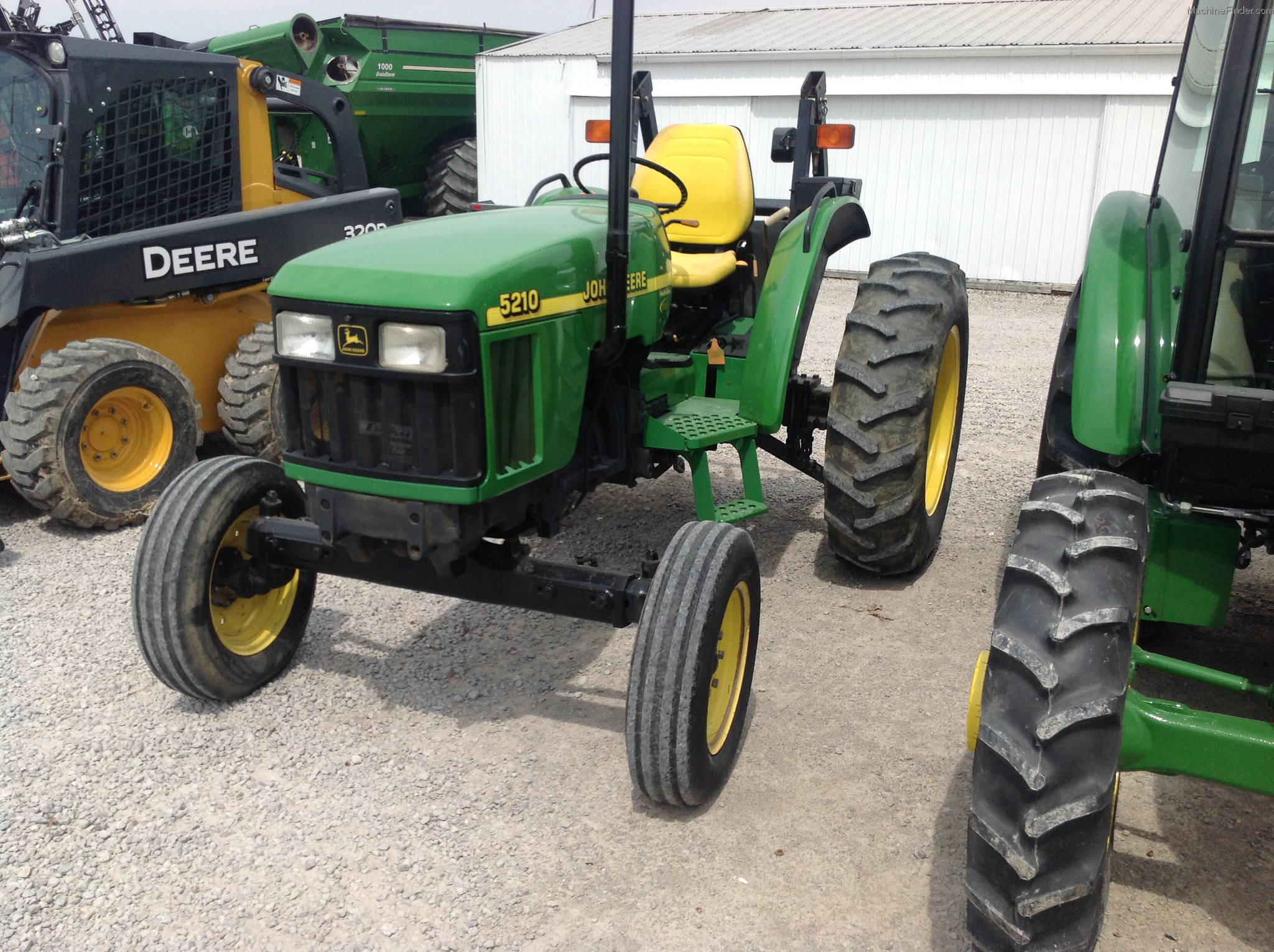1999 John Deere 5210 Tractors Utility (40100hp) John Deere