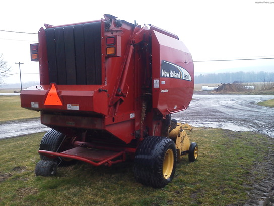 2007 New Holland BR740A
