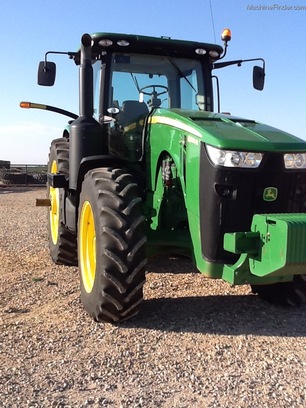 2011 John Deere 8335R