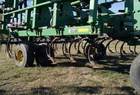2005 John Deere 2210