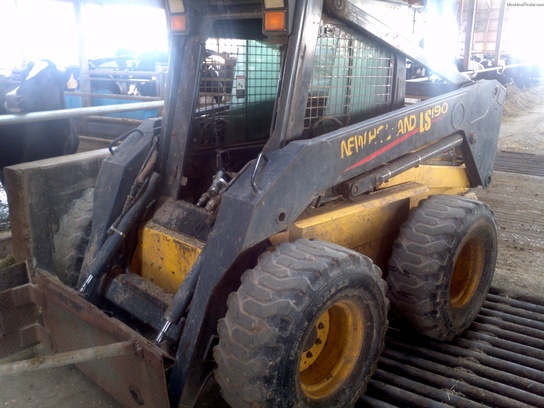 2002 New Holland LS190