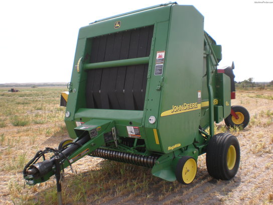 2003 John Deere 567