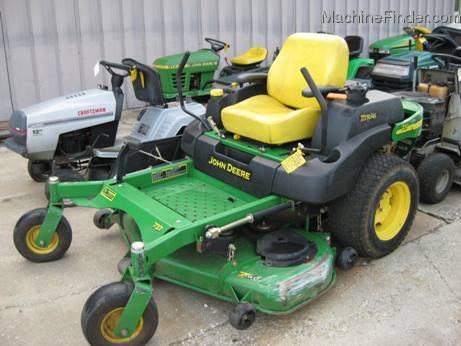 2005 John Deere 737