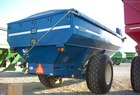  Kinze 840