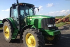 2004 John Deere 7220