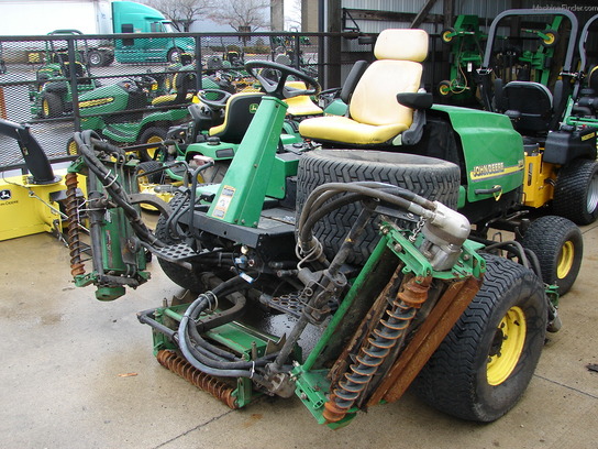 2002 John Deere 3235B