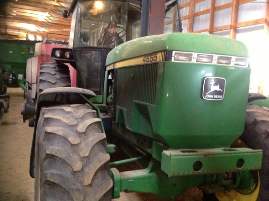 1990 John Deere 4555