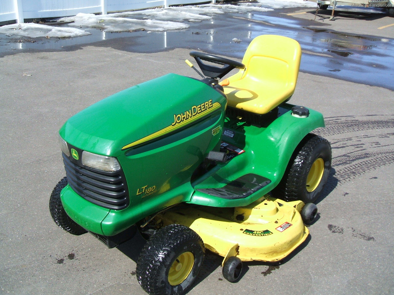 2002 John Deere LT180 Lawn & Garden and Commercial Mowing John Deere