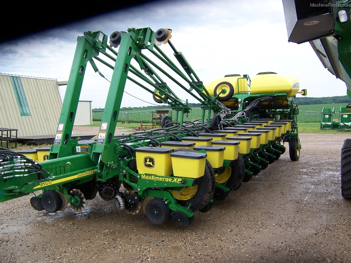 2013 John Deere 1770NT Planting & Seeding Planters John Deere